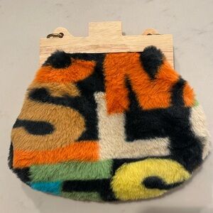 BIAO TU Graphic Clutch